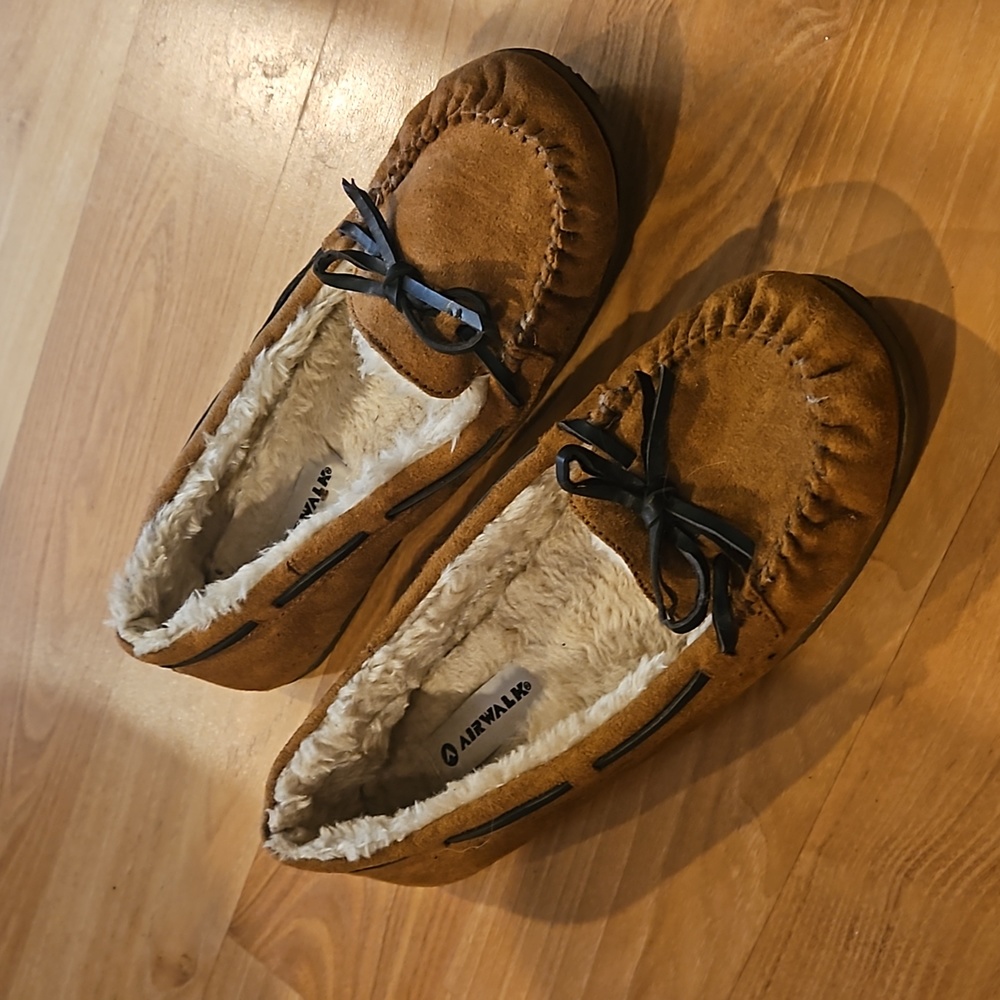 Airwalk Moccasins